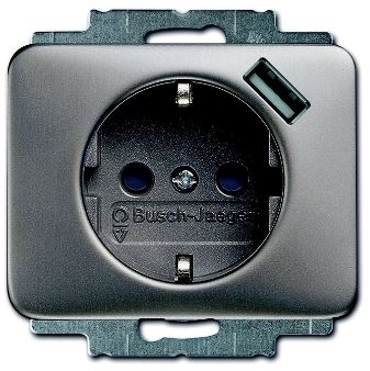 ABB 2011-0-6185 Розетка Schuko с устройством зарядным USB, 20 EUCBUSB-20-500, Alpha платина, 16А, 700 мА, электронная защита от перегрузки и КЗ, безвинтовые клеммы, защитные шторки,