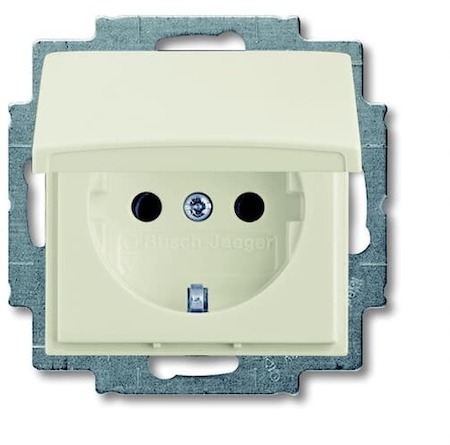 ABB 2CKA002111A0656 Розетка SCHUKO 16А 250В с защитными шторками, с крышкой, серия basic55, цвет chalet-белый