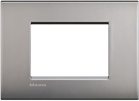 BTicino LNC4803NK LivingLight Рамка AIR 3 модуля, цвет Матовый никель