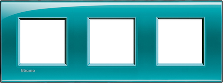 BTicino LNA4802M3VD LivingLight Рамка прямоугольная, 3 поста, цвет Зеленый