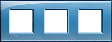 BTicino LNA4802M3AD LivingLight Рамка прямоугольная, 3 поста, цвет Голубой