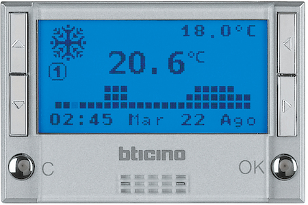 BTicino HC4451 Ax. Электронный программируемый термостат, 7 программ, выходной переключающий контакт 5 (3) А, 3 модуля, цвет алюминий