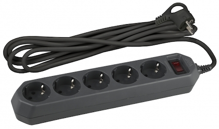 ERA Б0020356 USF-5es-3m-B-BOX Сет.фильтр ЭРА (черный) с заземл, 3x0,75мм2, с выкл, 5гн, 3м (20/480)