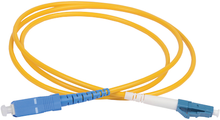 IEK FPC09-LCU-SCU-C1L-20M ITK Оптический коммутационный переходной шнур (патч-корд), для одномодового кабеля (SM), 9/125 (OS2), LC/UPC-SC/UPC, одинарного исполнения (Simplex), LSZH, 20м