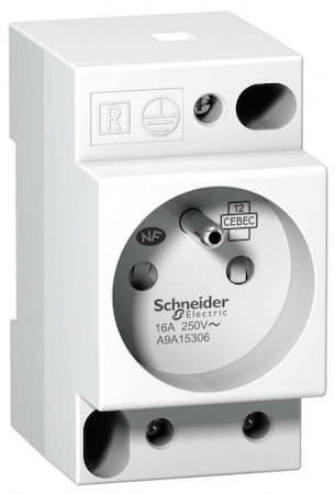 Schneider Electric A9A15306 МОДУЛЬНАЯ РОЗЕТКА iPC DIN 2П+T 16A 250В