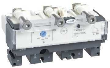 Schneider Electric 31072 СОЕДИНЕНИЕ INV320-630/NSX400/630