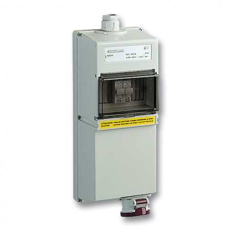 Schneider Electric 82063 РОЗ ТРАНСФ 16A 2P 400/24V IP65