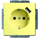 Розетка Schuko с устройством зарядным USB, 20 EUCBUSB-815-500, Solo жёлтый(сахара), 16А, 700 мА, электронная защита от перегрузки и КЗ, безвинтовые клеммы, защитные шторки,