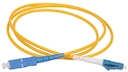 ITK Оптический коммутационный переходной шнур (патч-корд), для одномодового кабеля (SM), 9/125 (OS2), LC/UPC-SC/UPC, одинарного исполнения (Simplex), LSZH, 1м